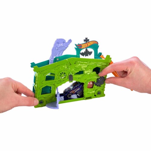 Hot Wheels Ghost Garage Playset Perspective: top