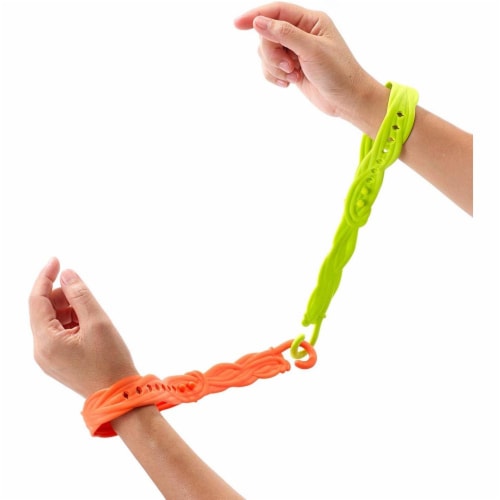 Mattel Noodle Knots Card Game Perspective: top