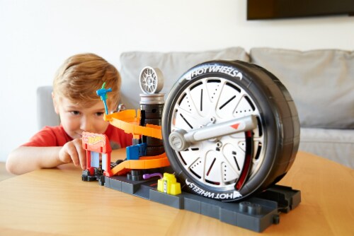 Mattel Hot Wheels® City Tune Up Garage PlaySet, 1 ct