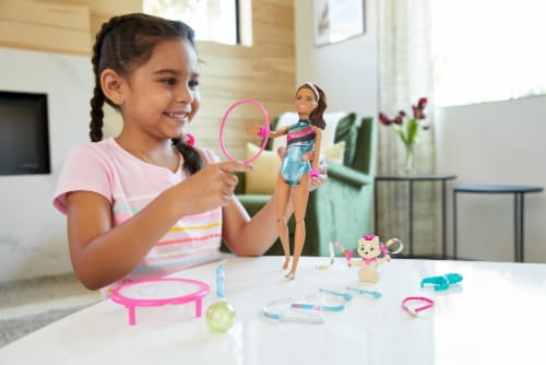 Mattel Barbie® Dreamhouse Adventures Spin 'n Twirl Gymnast Doll and Accessories Set Perspective: top