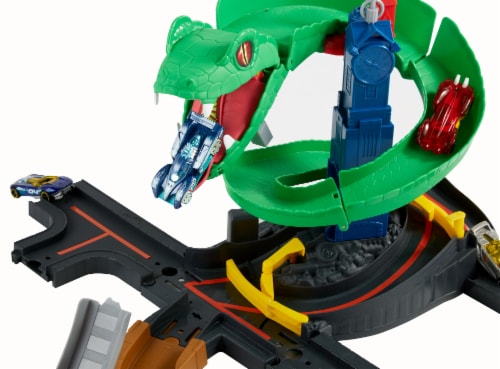 Hot Wheels City Cobra Crush Playset, FNB20