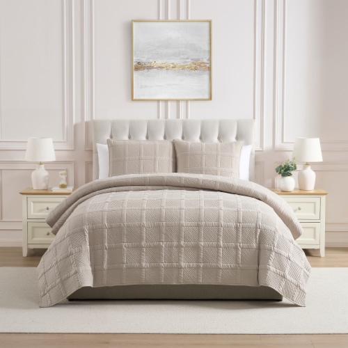 HD Design Washed Quilt - Tan Perspective: top