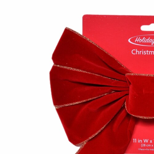 Holiday Home Velvet Bow Wreath - Red Perspective: top