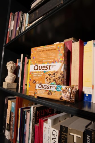 Quest Chocolate Chip Cookie Dough Protein Bars Perspective: top