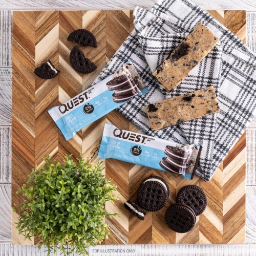 Quest Cookies & Cream Protein Bar Perspective: top