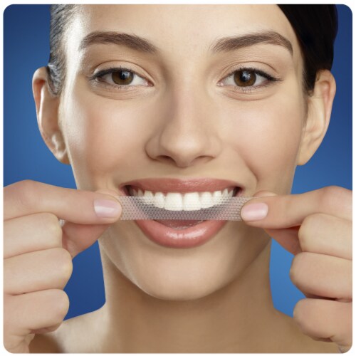 Crest 3D White Whitestrips 1 Hour Express Teeth Whitening Kit, 7 Treatments Perspective: top