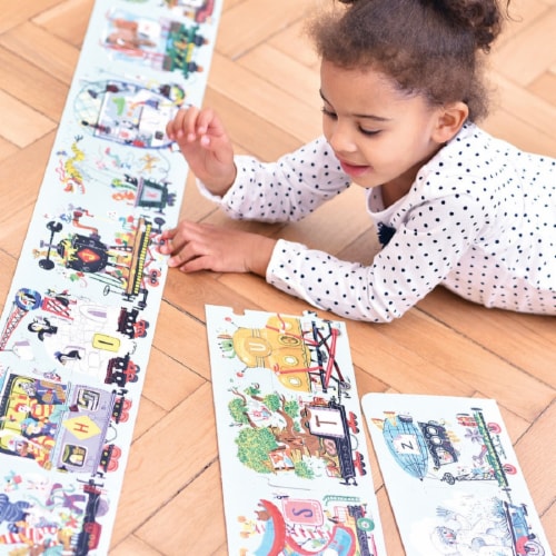 Suuper Size Puzzle Alphabet Train Perspective: top