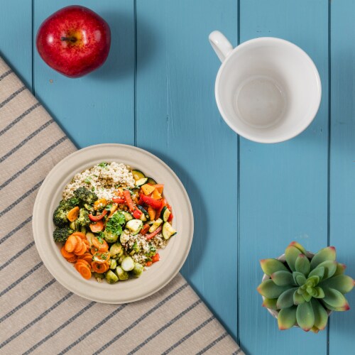 Glitzhome 7 Inch Natural Sugarcane Plates, 600 Pack Perspective: top