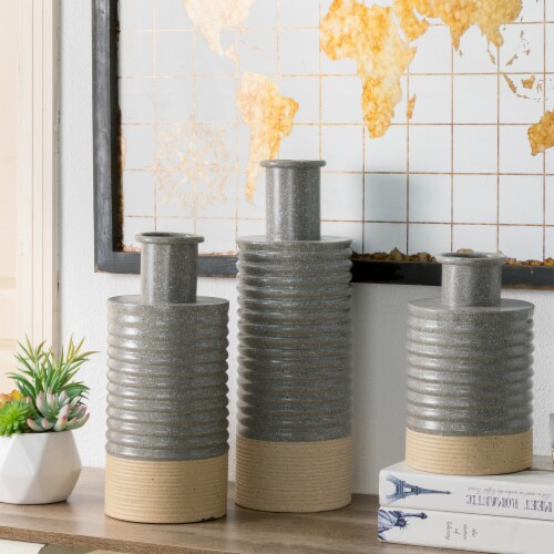 Glitzhome Set of Three Farmhouse Metal Vases Perspective: top