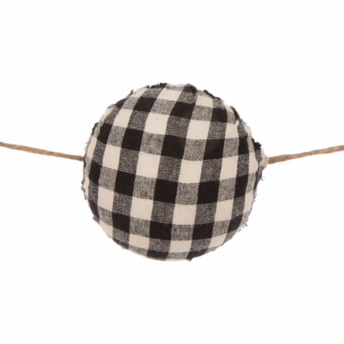 Glitzhome 6 Feet Black & White Plaid Fabric Garland Perspective: top