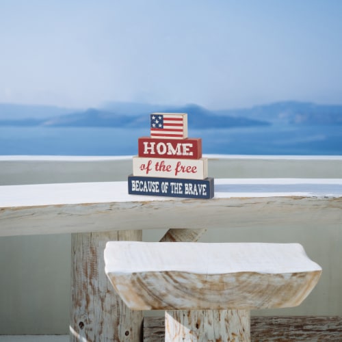 Glitzhome Patriotic Americana Wooden Block Free-Standing Table Decor Perspective: top