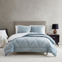 UGG Avery 3 Piece Reversible King Comforter Set in Succulent King Mariano s