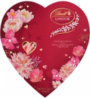 Lindt LINDOR Milk Chocolate Truffles Heart Box Perspective: Main