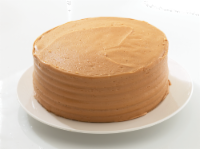 Bakery Fresh Goodness 2 Layer Yellow Cake with Caramel Icing Perspective: Main
