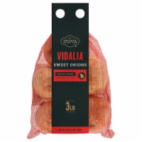 Private Selection® Vidalia® Sweet Onion 3 lb Bag Perspective: Main