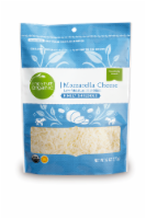 Simple Truth Organic™ Finely Shredded Mozzarella Cheese Perspective: Main