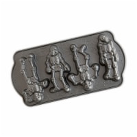 Spooky Skeleton Cakelet Pan Perspective: Main