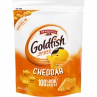 Goldfish Cheddar Baked Snack Crackers Perspective: Main