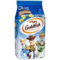 Goldfish Special Edition Baked Cheddar Cheese Crackers Perspective: Main