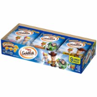 Goldfish Cheddar Cheese Baked Snack Crackers Perspective: Main
