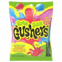 Super Sour Gushers™ Berry Fruit Flavored Snacks Perspective: Main