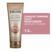 Jergens® Natural Glow™ Medium to Tan Daily Moisturizer