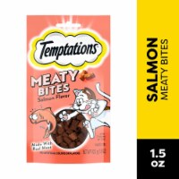 Temptations Meaty Bites Soft and Savory Cat Treats Salmon Flavor Perspective: Main