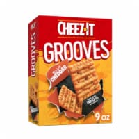 Cheez-It® Grooves Bold Cheddar Cheese Crackers Perspective: Main