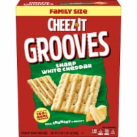 Cheez-It® Grooves Sharp White Cheddar Family Size Crunchy Cheese Crackers