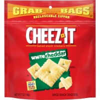 Cheez-It® White Cheddar Baked Snack Cheese Snack Crackers Grab Bag Perspective: Main