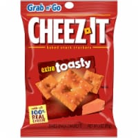 Cheez-It® Extra Toasty Cheese Snack Crackers Grab and Go Perspective: Main