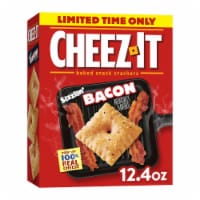 Cheez-It® Sizzlin' Bacon Cheese Snack Crackers Perspective: Main