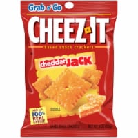 Cheez-It® Cheddar Jack Cheese Snack Crackers Grab and Go Perspective: Main