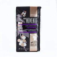 Un Momento Hazelnut Latin American Ground Coffee Perspective: Main