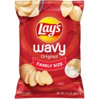 Lay's Wavy Potato Chips Regular Flavor Snacks Bag Perspective: Main