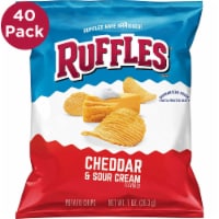 Ruffles Cheddar and Sour Cream Flavored Potato Chips 40 Count Perspective: Main