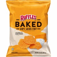 Ruffles Baked Cheddar & Sour Cream Potato Crisps Perspective: Main