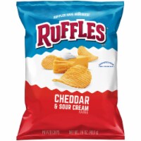 Ruffles Cheddar & Sour Cream Flavored Potato Chips Perspective: Main