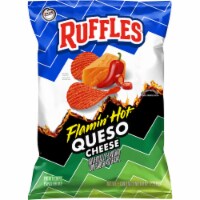Ruffles® Flamin' Hot Queso Cheese Potato Chips Perspective: Main