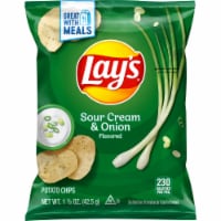 Lay's® Sour Cream & Onion Potato Chips Perspective: Main
