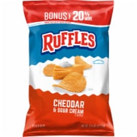 Ruffles® Cheddar & Sour Cream Potato Chips Perspective: Main