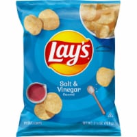 Lay's® Salt & Vinegar Potato Chips Perspective: Main