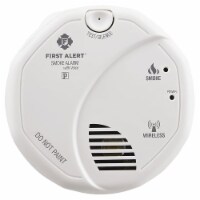 First Alert Battery-Powered Photoelectric Smoke/Fire Detector - Total Qty: 1