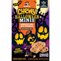 Quaker® Chewy Minis Halloween Chocolate Chip Granola Bars Perspective: Main