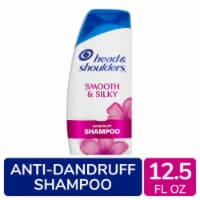 Head and Shoulders Smooth and Silky Dandruff Shampoo Perspective: Main