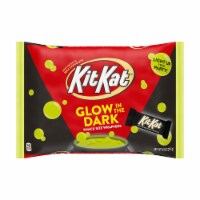 Kit Kat® Milk Chocolate Snack Size Halloween Crisp Wafers With Glow In The Dark Wrappers Perspective: Main
