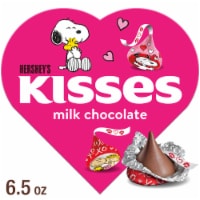 HERSHEY'S KISSES Milk Chocolate Snoopy™ and Friends Valentine Candy Gift Box Perspective: Main