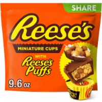 REESE'S Miniatures with Puffs Cereal Milk Chocolate Peanut Butter Cups Candy Share Pack