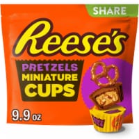 REESE'S STUFFED WITH PRETZELS Miniatures Milk Chocolate Peanut Butter Cups Candy Share Pack