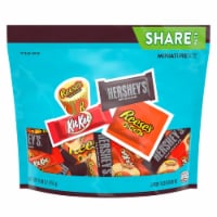 HERSHEY'S KIT KAT® and REESE'S Miniatures Assorted Flavored Candy Share Pack Perspective: Main